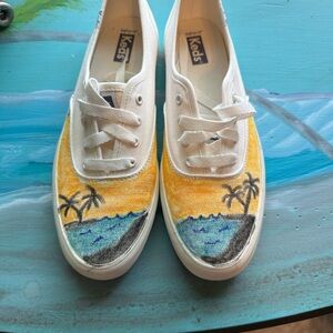 Keds White Canvas Shoes with Tropical Scene NEW